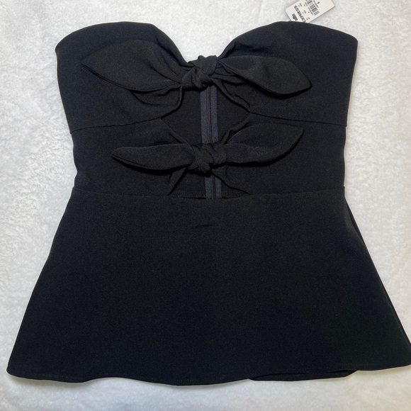 Express casual going out top - Picture 1 of 3